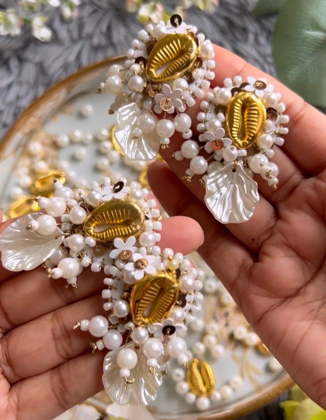 Golden Shell Rakhi & Earring Lumba By kihoy