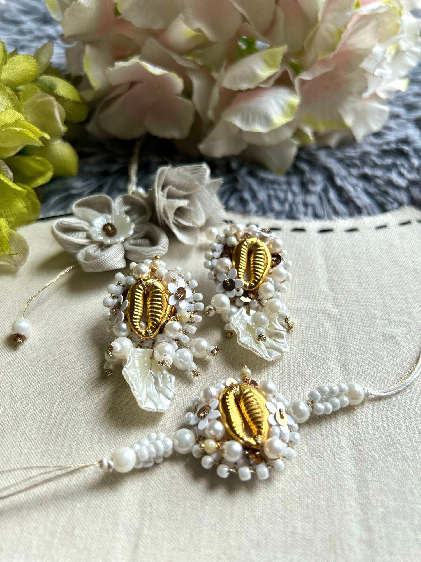 Golden Shell Rakhi & Earring Lumba By kihoy