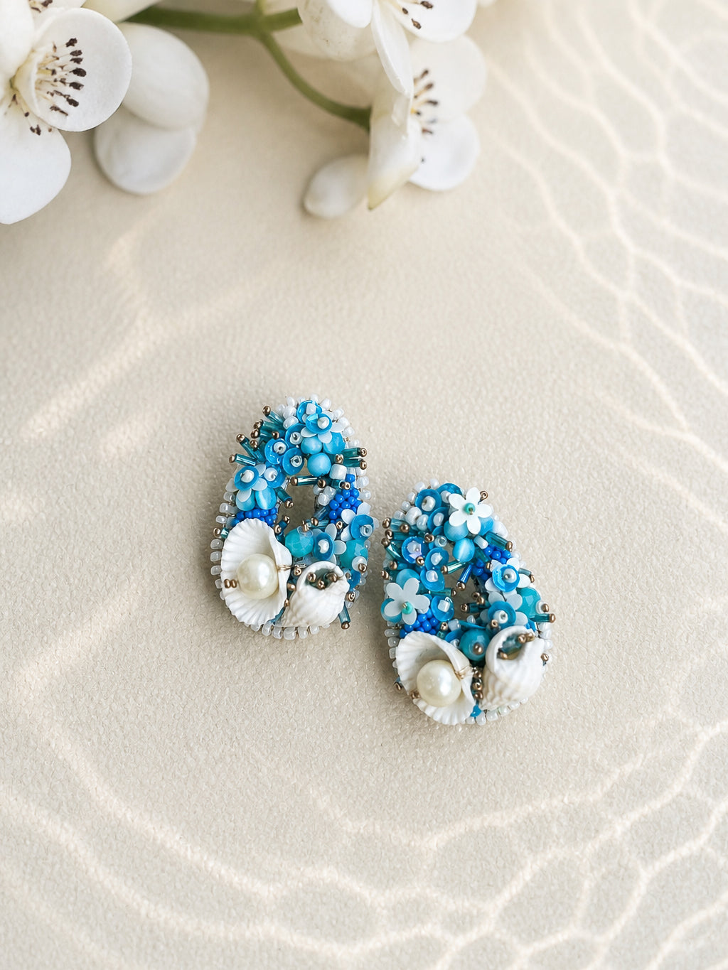 NORI BLUE SHELL STUD EARRINGS